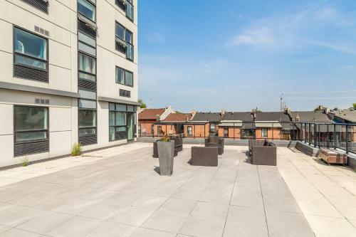 Downtown Hamilton Apartments By Simply Comfort