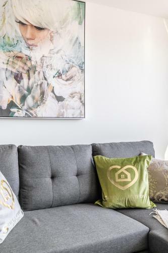 Downtown Hamilton Apartments By Simply Comfort