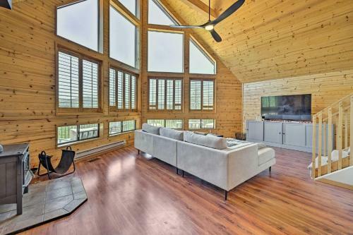Chalet-style Cabin With Wraparound Deck And Views