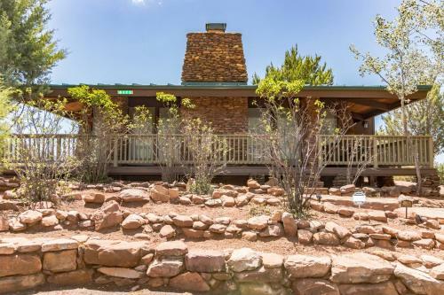 Glass House Elk Rim Pine Cabin