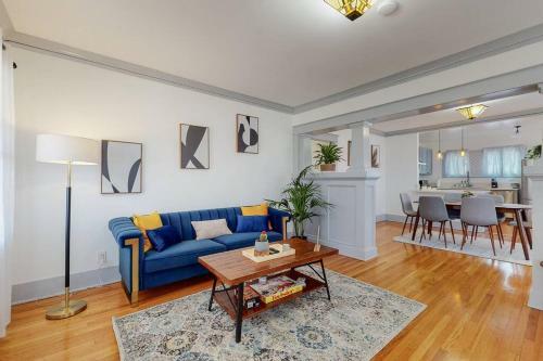 Charming Designer Craftsman Near Downtown La