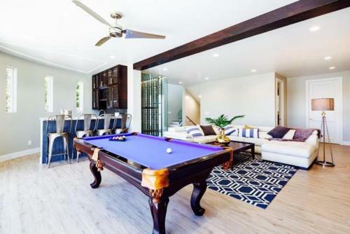 Avila Beach Jewel 5bdrm 2935abd