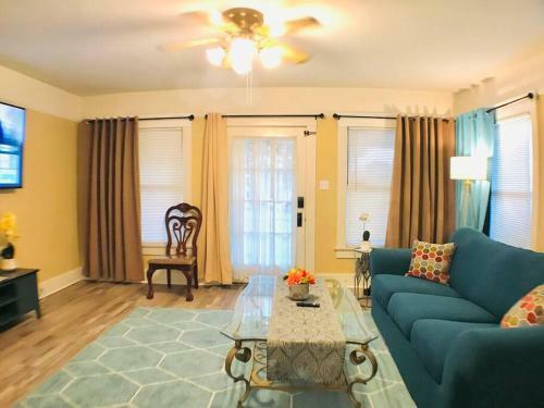 Apartamento King Bed/sleeps 4/private Apt/hdtv Amazon Prime