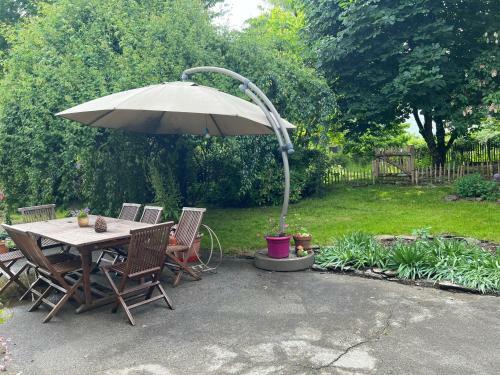 Hostal Maison D'h�tes Le Charme Du Champs Claire