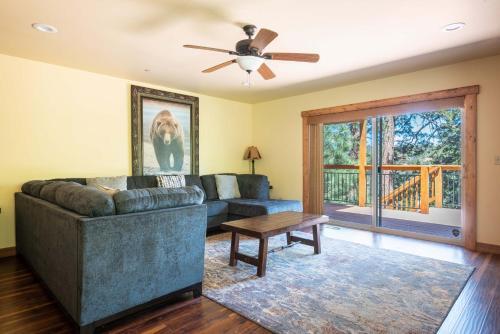 48 - Whispering Aspen Lodge Home