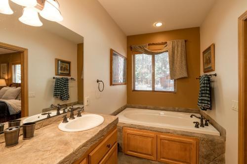 24 - Camp Winterset Cabin