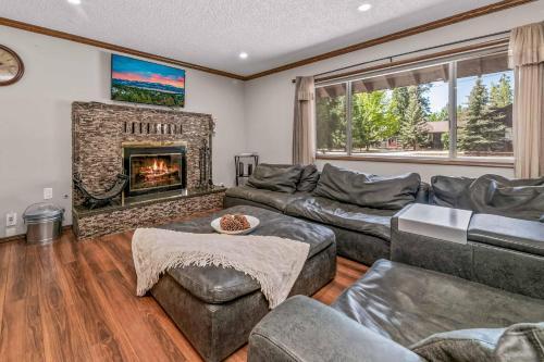 Lakeview Cozy Retreat