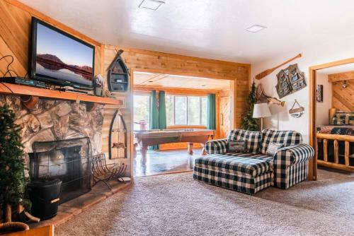 46 - Cove Cabin Cabin