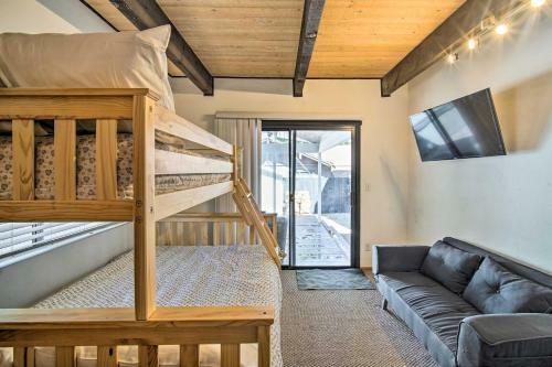 Chalet-style Cabin With Hot Tub Walk To Lake!