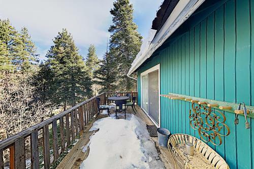 Lodge Siskiyou Oasis