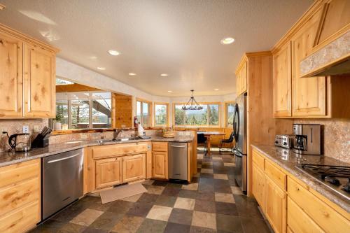 27 - Castle Rock Retreat Home