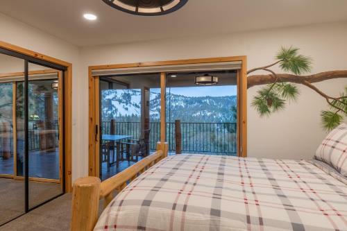 38 - Cooper's Hideaway Home