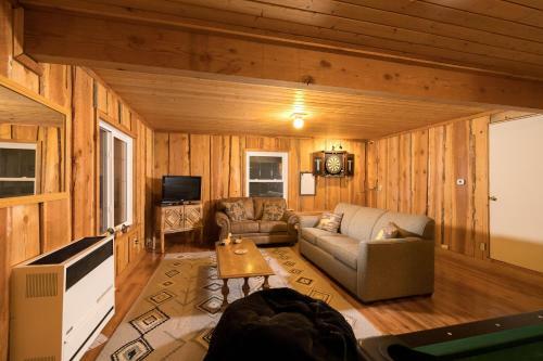 19 - Moonlight Ridge Home