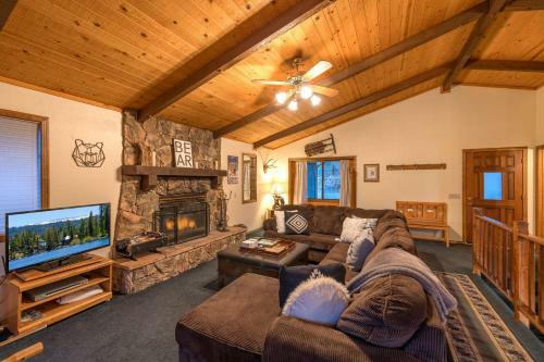 37 - Mountain Hideaway Home