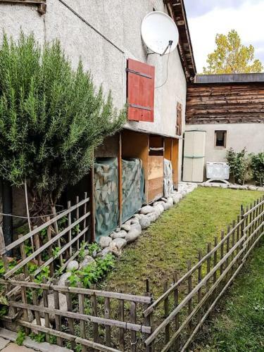 Fully, Valais Chalet Accueillant Avec Chemin�e