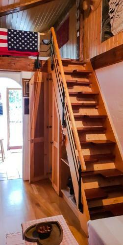 Fully, Valais Chalet Accueillant Avec Chemin�e
