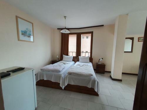 Lazur Hotel
