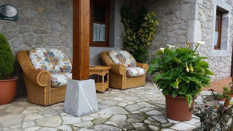 Hotel La Biesca Sebre�u