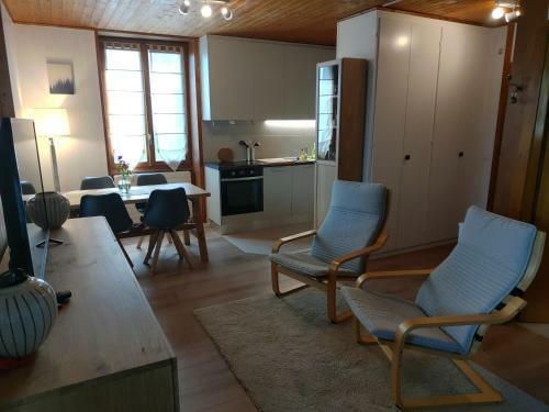 Apartamento Studio Au Calme, Vue Imprenable Sur La Vall�e