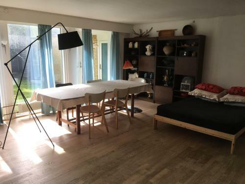 Quiet Villa Apartment Close To Everything