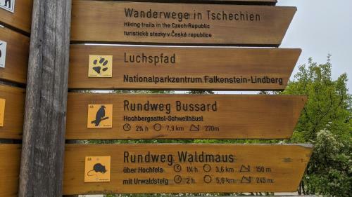 Apartamento Ferienwohnung Grenzenblick