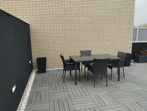 Apartamento Atico Con Hidromasaje, Terraza Y Piscina