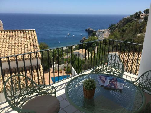 Marina Del Este Sea View Half Villa