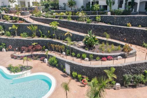 Bentor 3-1 Penthouse Jacuzzi Pool View 3b