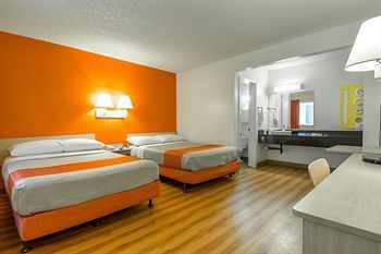 Motel 6 Los Angeles - Norwalk
