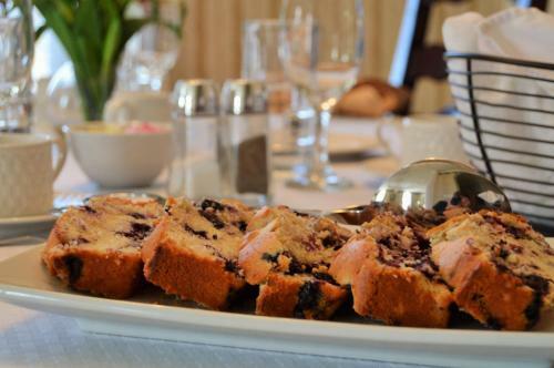 Lafayette Manor & Winery Bed & Breakfast