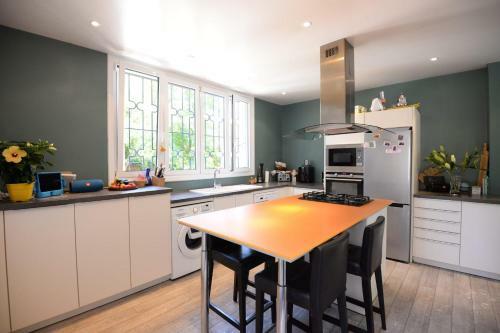 Apartamento Spacious Vacation Home With Balconygarden