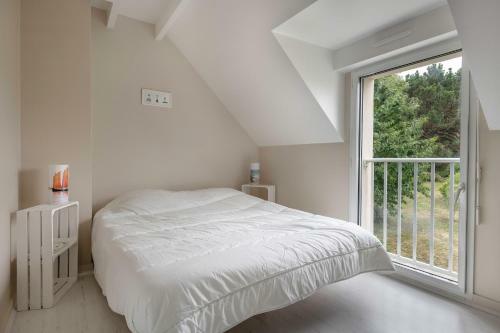 Maison Familiale Avec Un Grand Jardin A Arzon