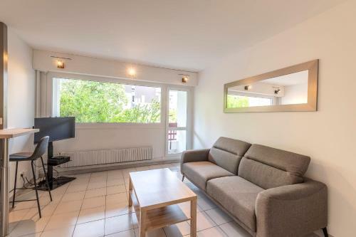 Bonito Apartamento Con Balc�n