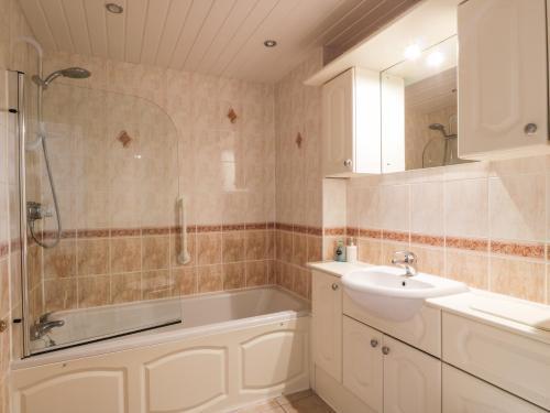 Apartamento 12 Donnini Court