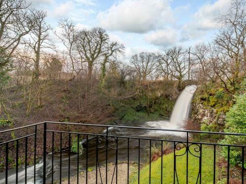 Waterfall Retreat