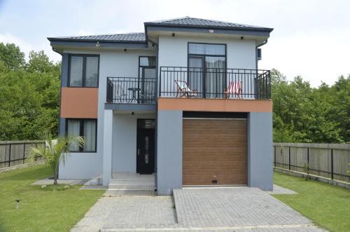 Villa Kaprovani House
