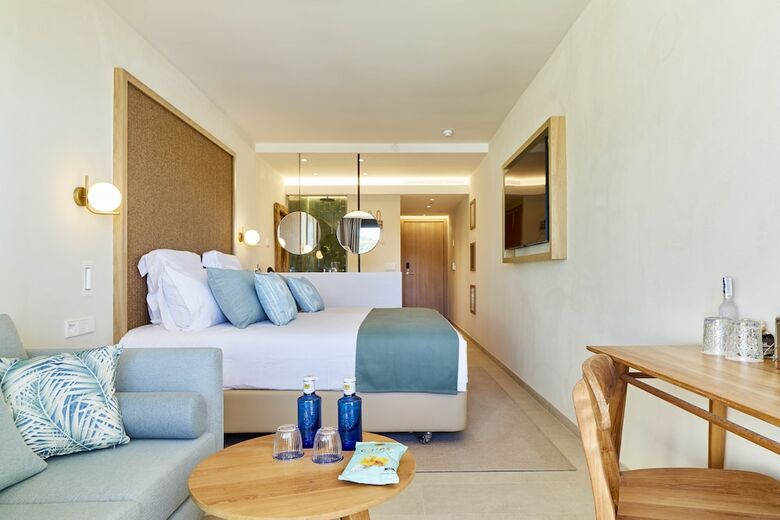Cala San Miguel Hotel Ibiza, Curio Collection By Hilton, Adults Only