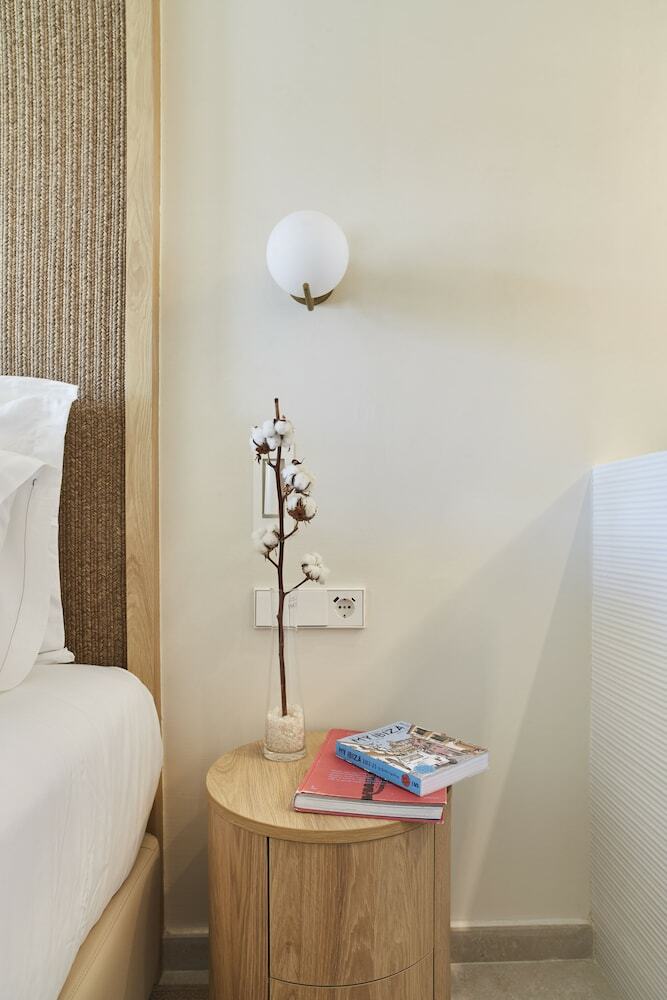 Cala San Miguel Hotel Ibiza, Curio Collection By Hilton, Adults Only