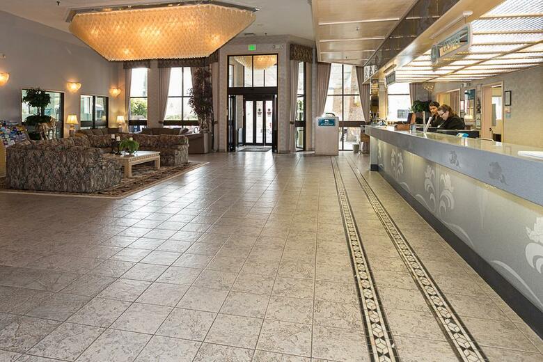 Hotel Shilo Inn Portland Airport
