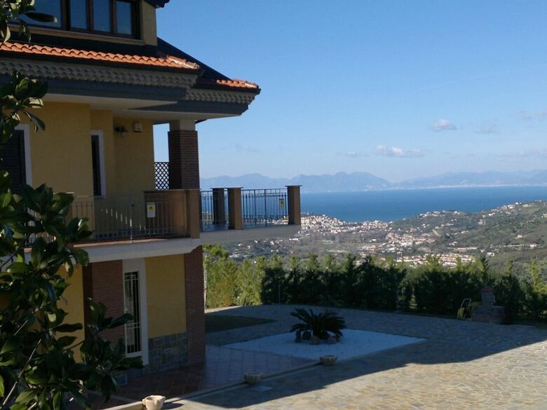 Hostal Casa Vacanza Villa Aurora