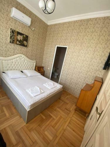 Hostal Near Bagrati Guesthouse