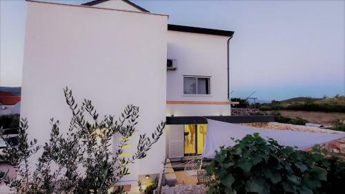 Apartman Zlatan Np Krka