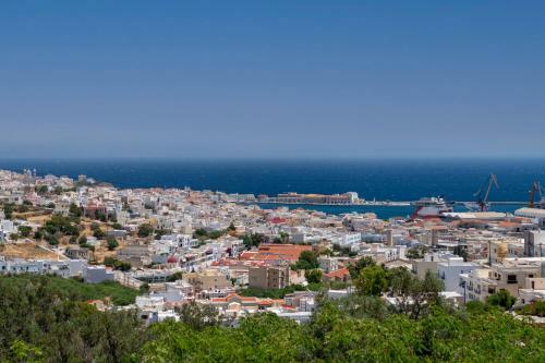 Alma Loca Syros