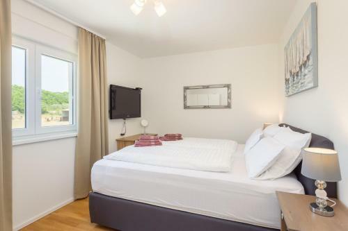 Villa Ivana With Sea View