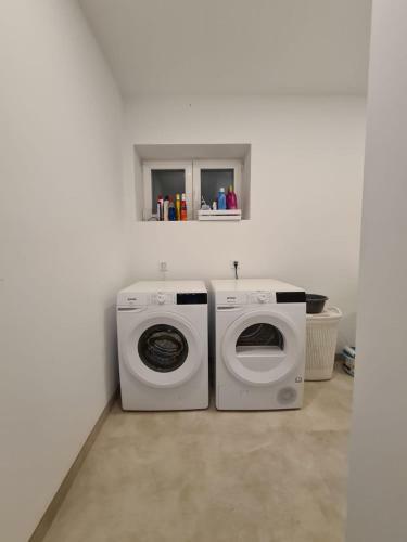 Novouredjeni Apartman U Imotskom