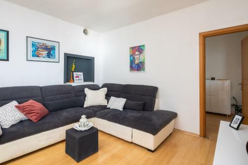 Seaview Apartment Lara