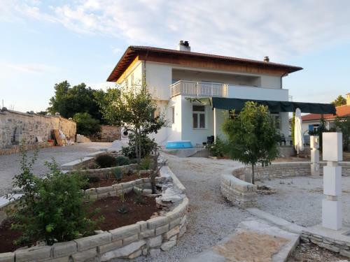 Apartment Brina