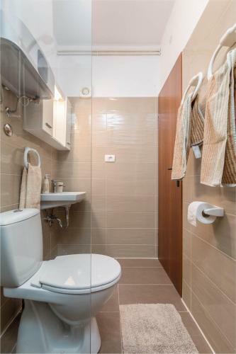 Lovely Apartments In Valbandon