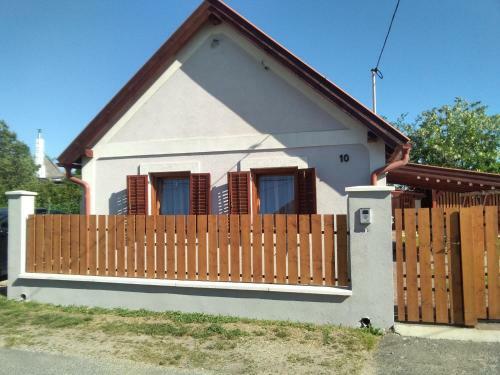 Villa Hajni Vend�gh�z