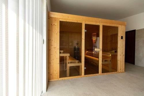 Villa Asz�vil�g Rezidencia With Sauna & Jacuzzi